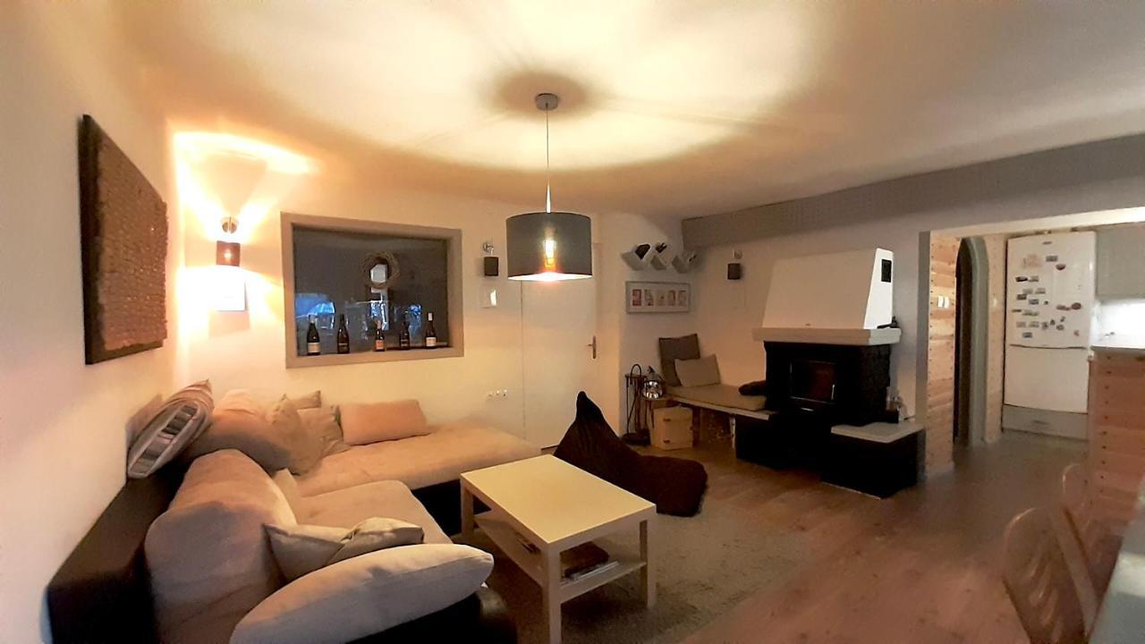 Kamocsay Vendeghaz Apartment